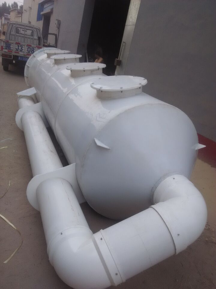 造紙廠廢氣惡臭處理采用什么方案，噴淋塔+UV光解氧化設(shè)備配套處理的一套方案。