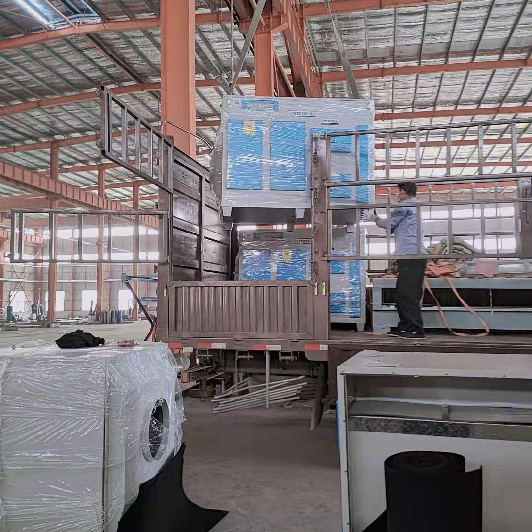 如何選擇適合鋁型材車間的除塵器？工業(yè)除塵設(shè)備廠家
